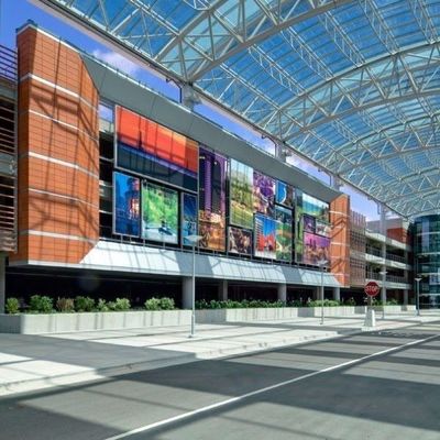 OEM / ODM Long Span Steel Structure Shopping Mall سوبر ماركت