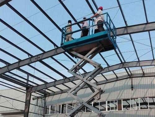 ورشة الهيكل الفولاذي مع لوحة ساندويتش Q355 الملحومة H قسم الصلب
