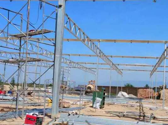 الدفيئة ذات الفيلم PE المتواصل ، المستخدمة لتعزيز وتسريع نضج الخضروات